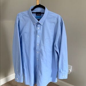 Stafford Men's Light Blue  Regular Fit Button Down Shirt